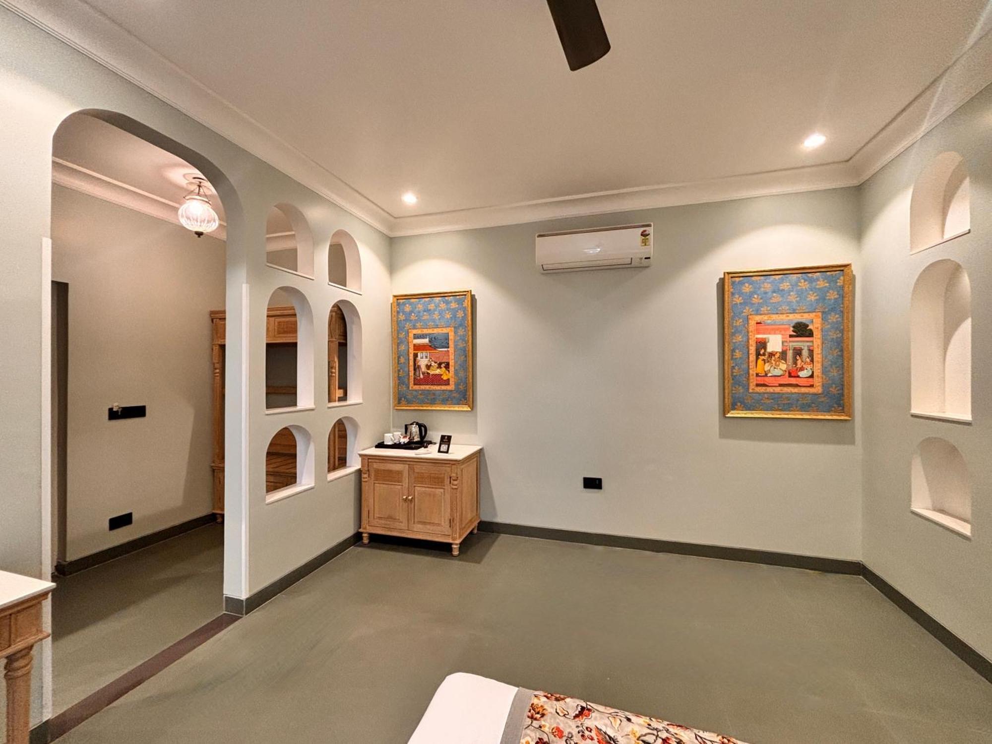 Ratnawali - A Vegetarian Heritage Hotel Jaipur Exterior photo