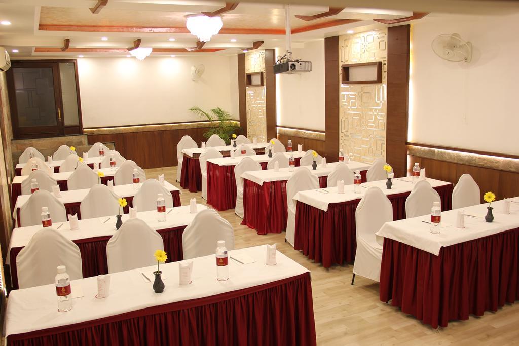 Ratnawali - A Vegetarian Heritage Hotel Jaipur Exterior photo